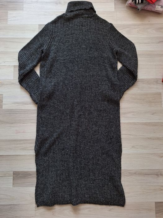 Sukienka swetrowa golf długa