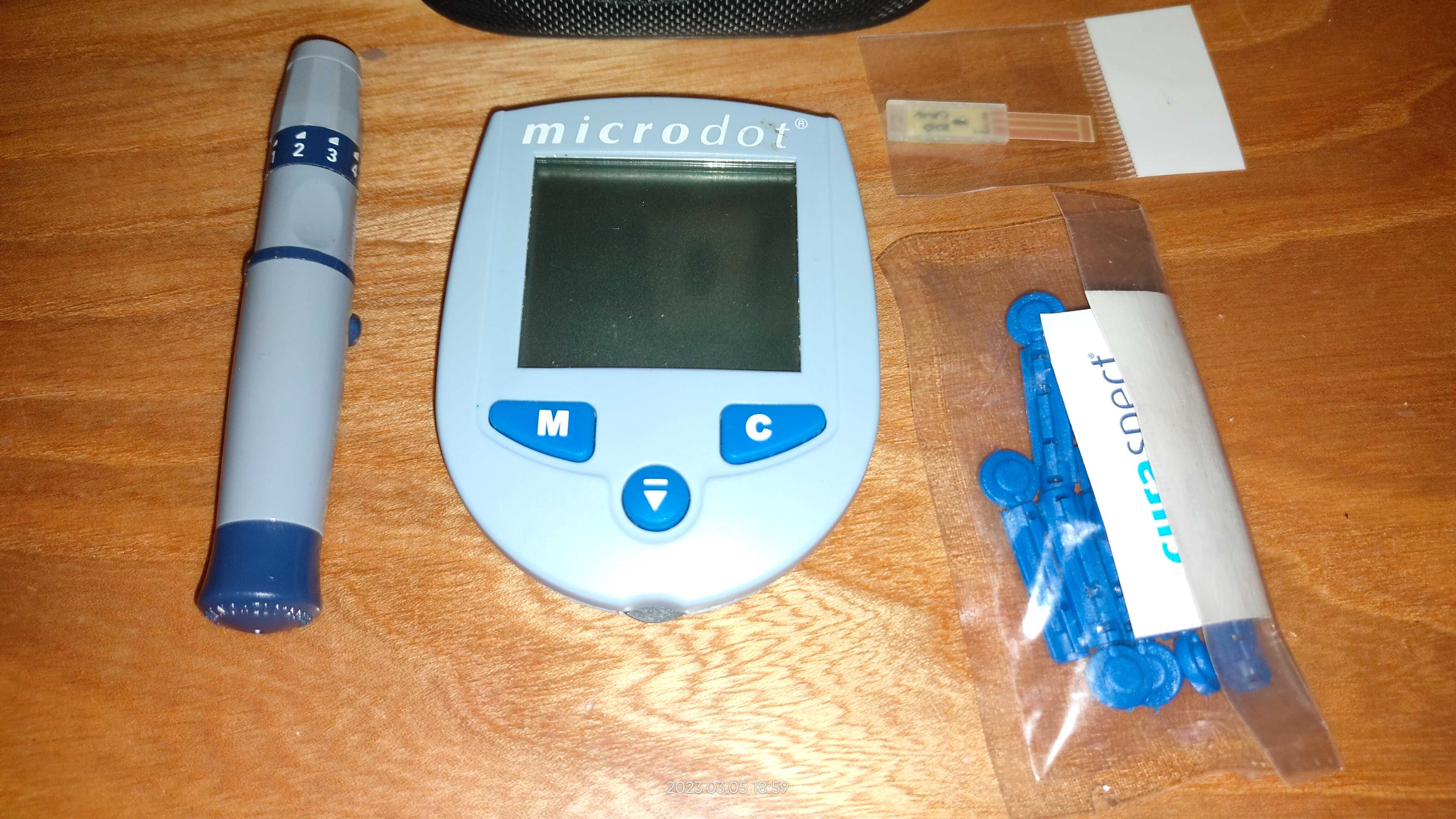 Glukometr microdot + nakuwacz komplet jak nowy