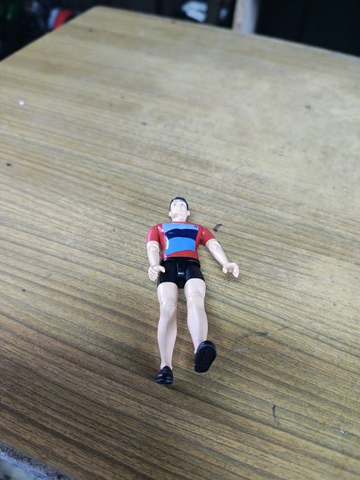 Bruder facet bez portek