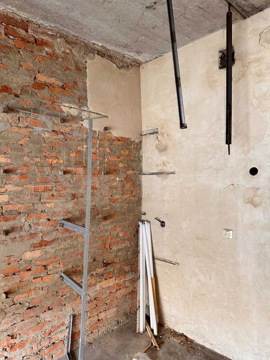 Продам Цегляний Гараж в Центрі р-н Педуніверситет