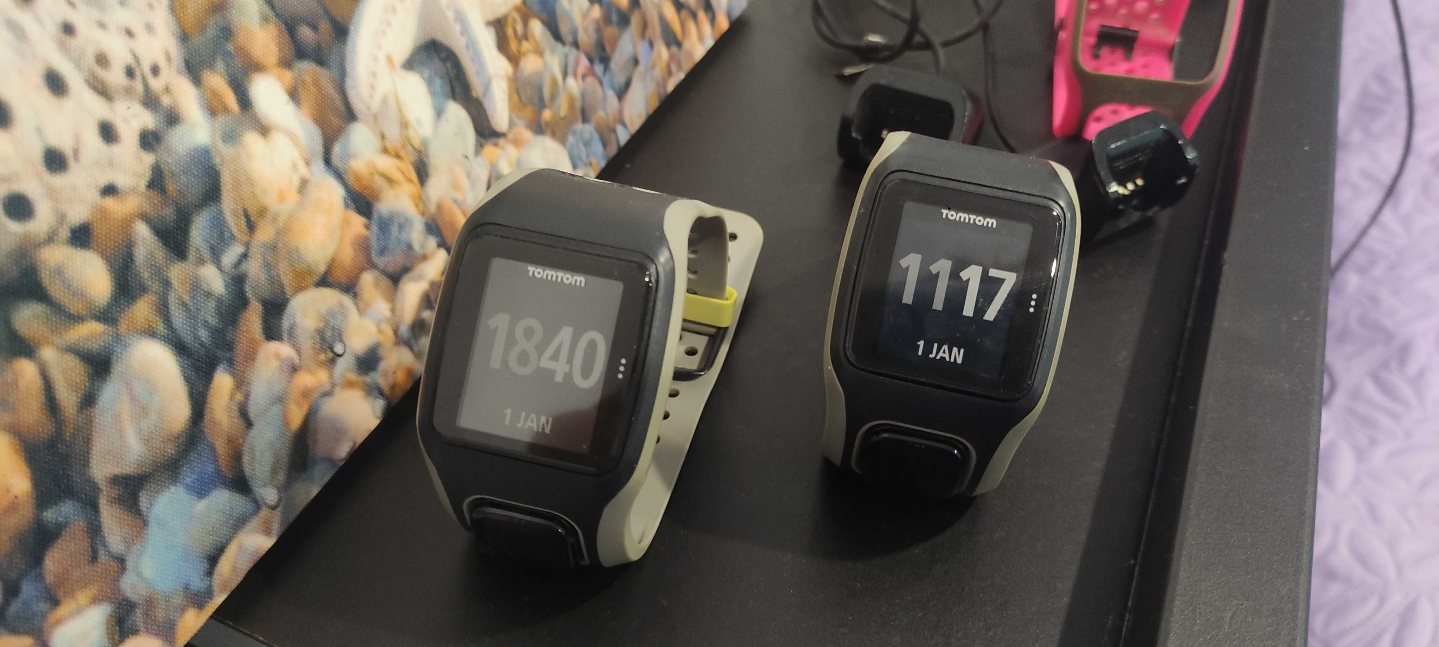 2 Relógios running TomTom c 3 pulseiras e 2 carregadores