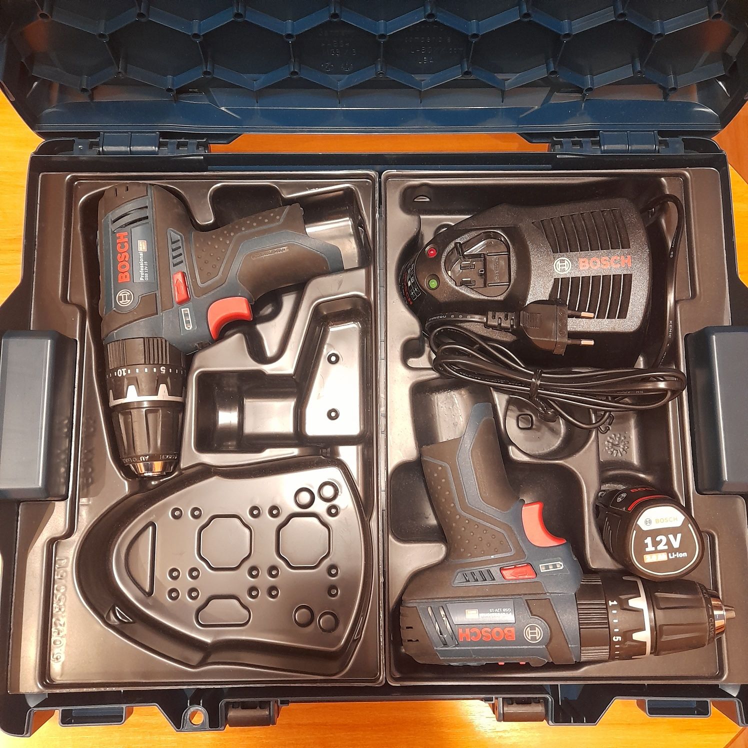 Wkrętarka BOSCH GSB 12V-15
