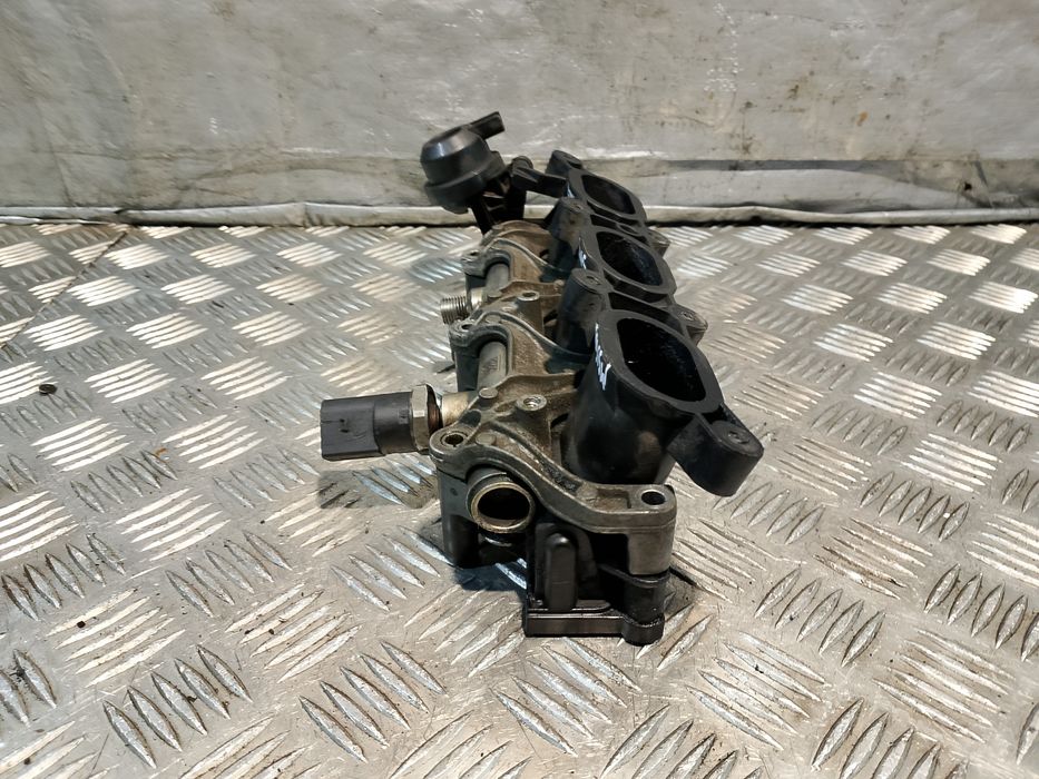 Kolektor Ssący + Listwa Wtryskowa Audi A6 C6 3.2 V6 06E133109H