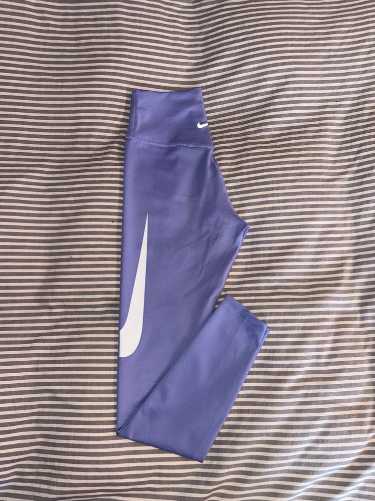 legginsy nike z wysokim stanem