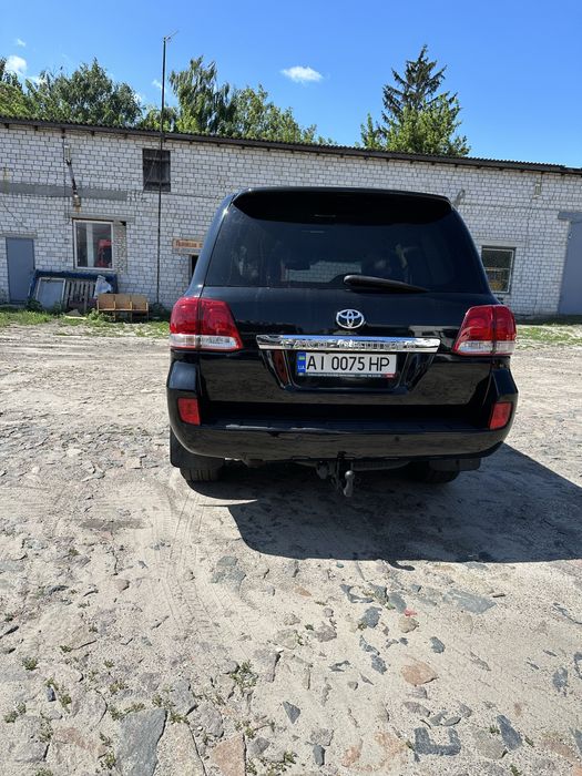 Toyota Land Cruiser 200