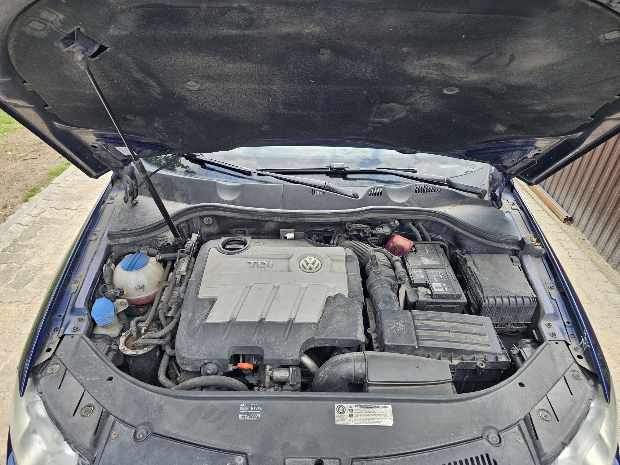 Sprzedam Volkswagen Passat b6 2.0 tdi
