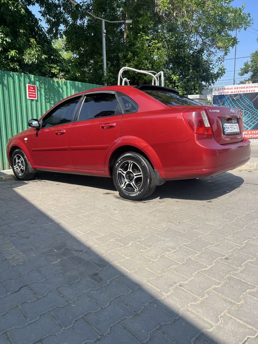 Chevrolet Lacetti 1.6 бензин • Кондиционер • Документы в порядке