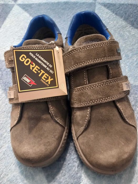 Buty chlopiece roz.33 nowe