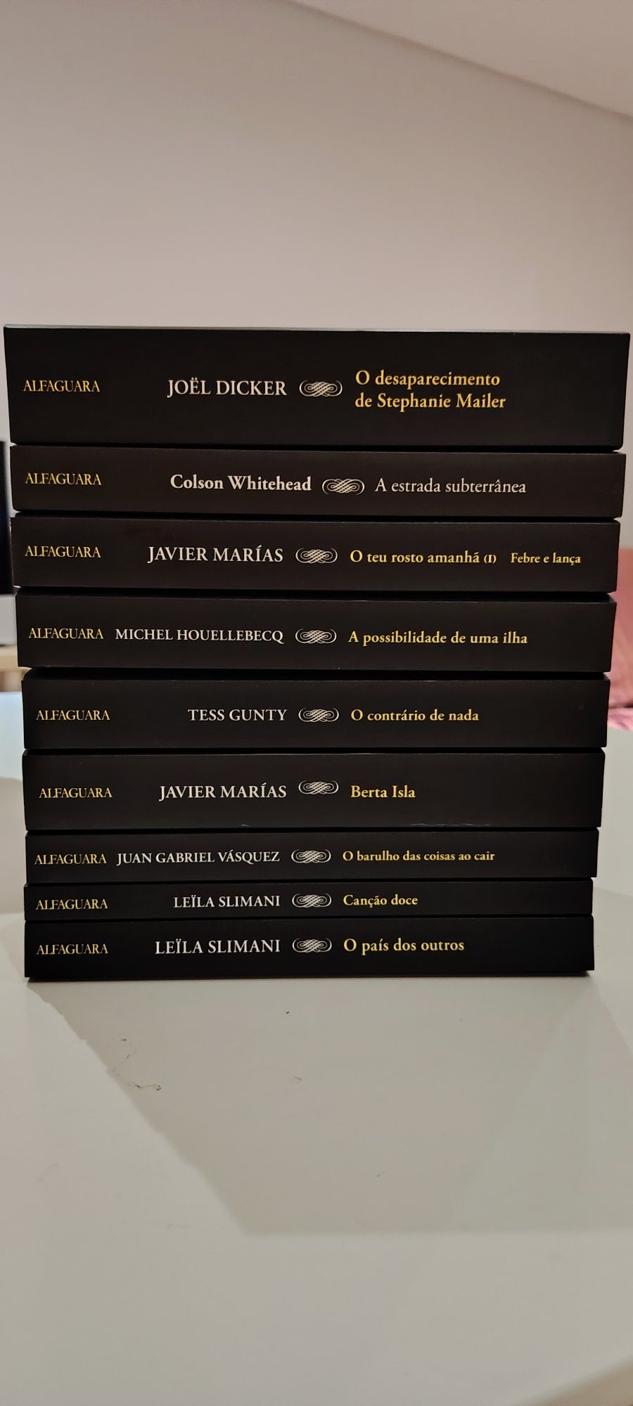 Vendo livros variados