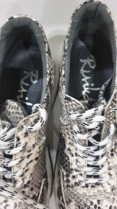 Ténis Novos de Senhora