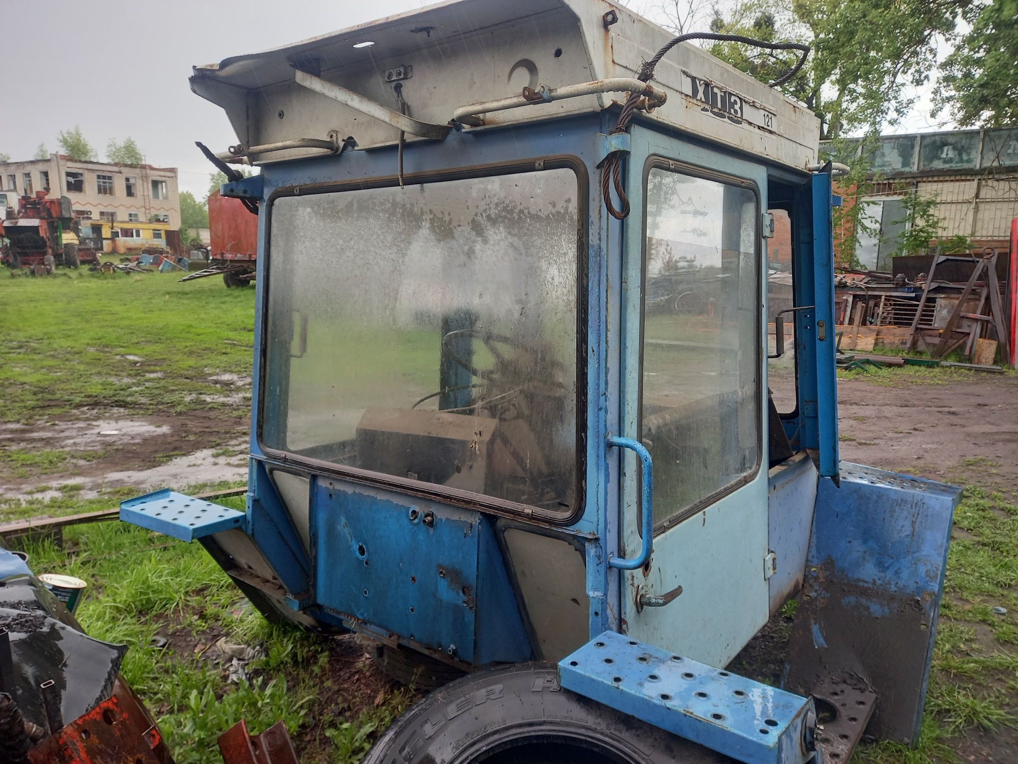 Продам кабіну  хтз 121