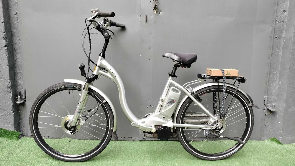 Rower elektryczny FLYER rama 45cm silnik Panasonic koło 26 "