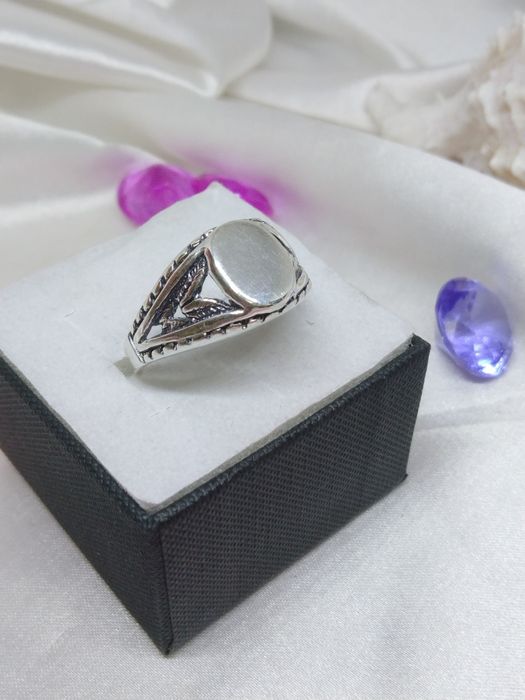 Piękny srebrny sygnet, srebro 925, r. 32