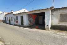 Moradia localizada em Bugalhos / Alcanena