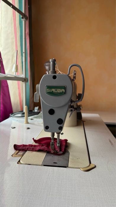 Продам швейна машинка