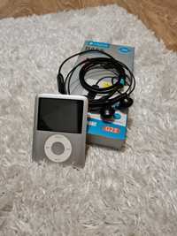 Плеер Apple iPod nano 3 Gen Silver 4gb + новые наушники