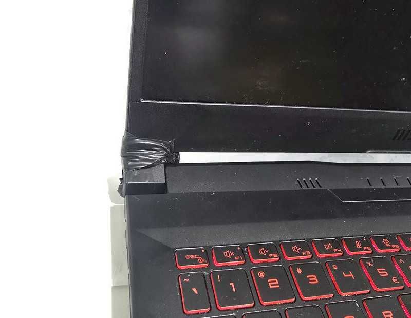 Laptop MSI GF66 11UE Katana 15,6" Intel Core i5 16GB/512GB czarny
