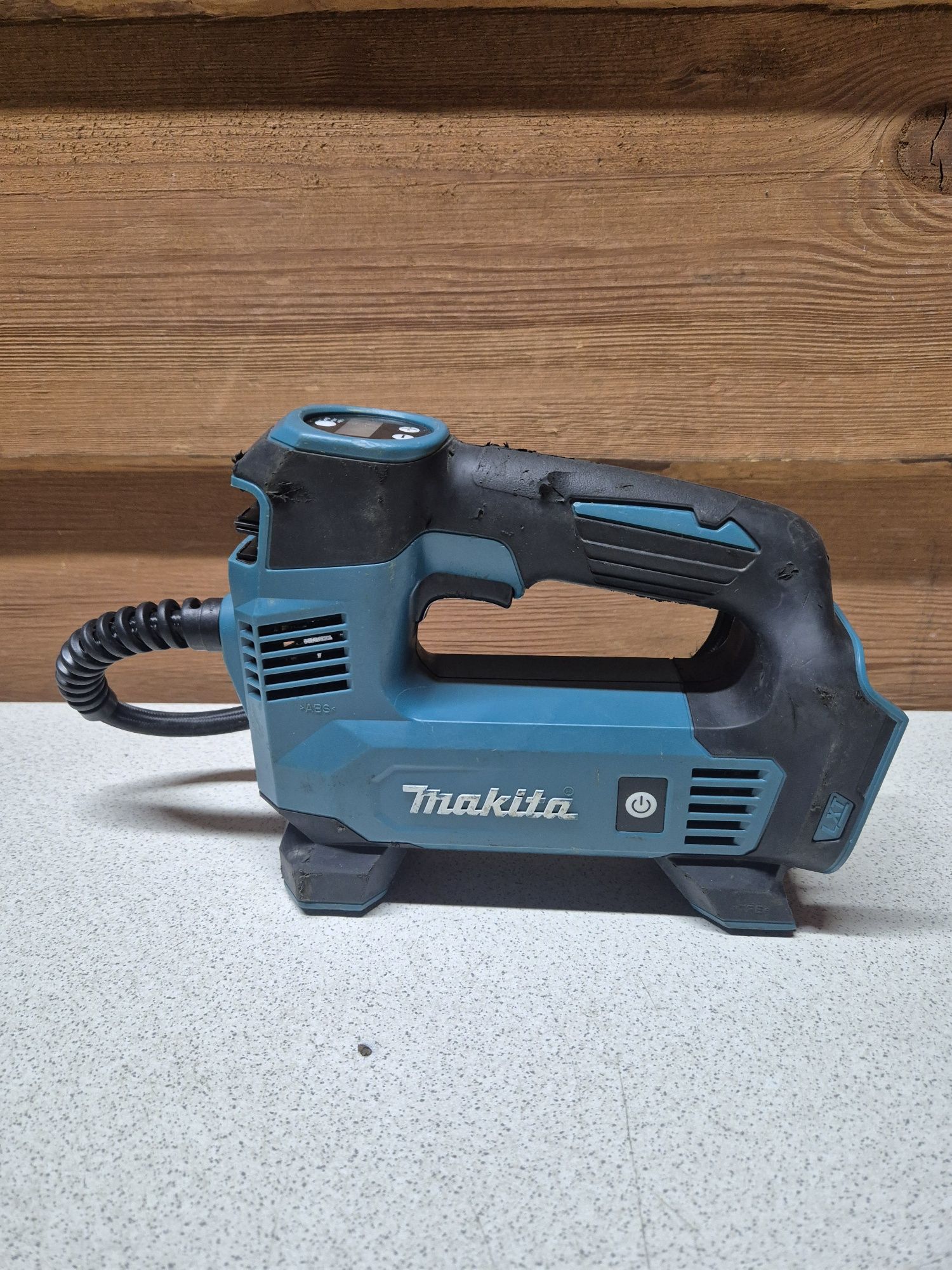 Makita Kompresor Akumulatorowy