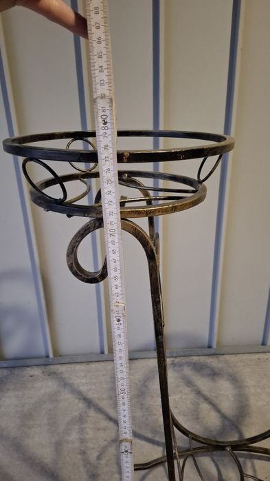 Kwietnik metalowe  2 doniczki