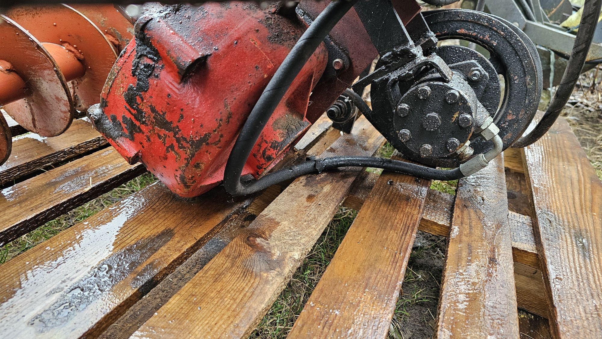 Wiertnica  hydrauliczna, otwornica ,przekładnia kątowa