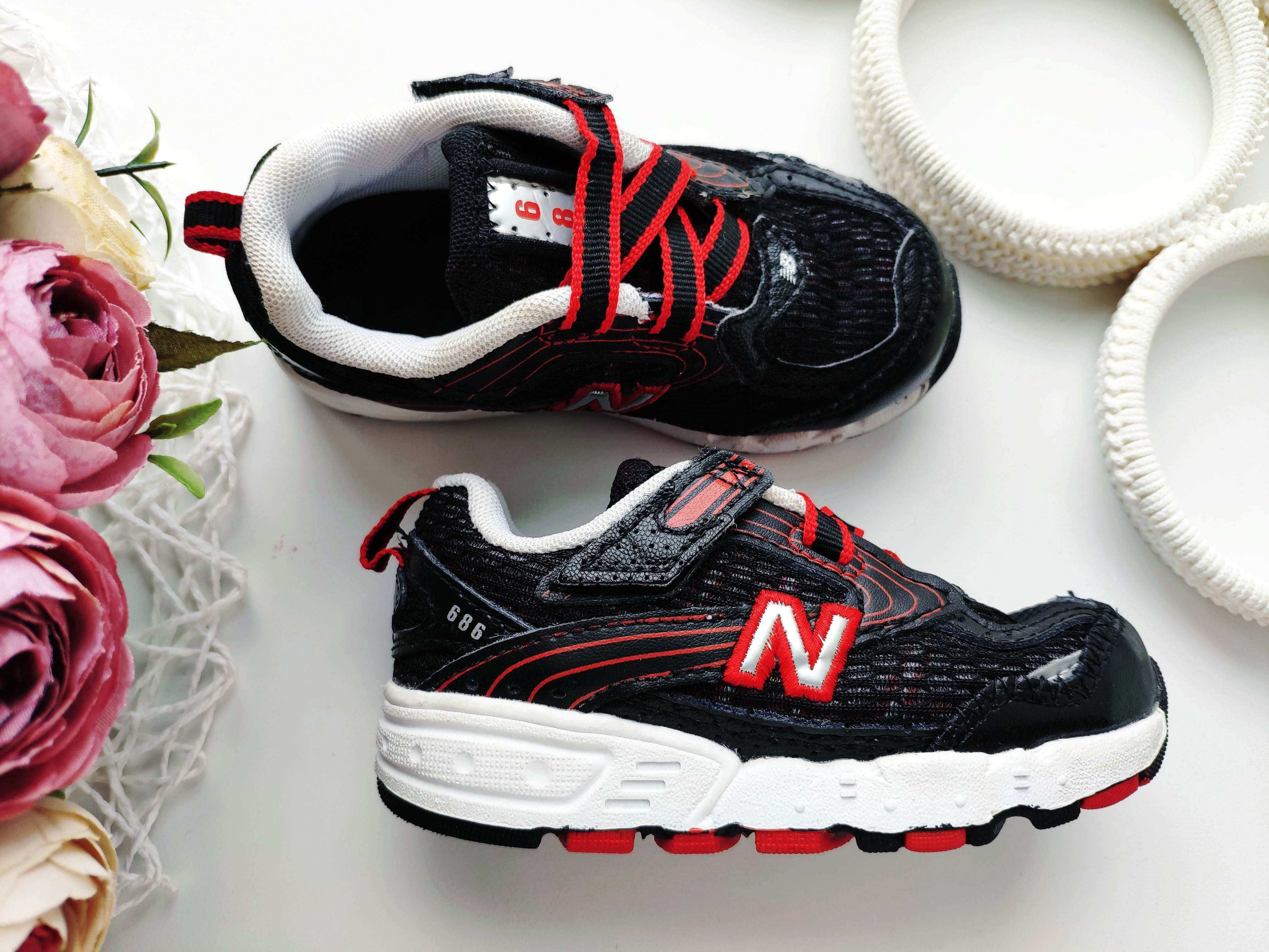 на липучках оригінал 23 (14,5 см) Круті кросівки New Balance кроссовки