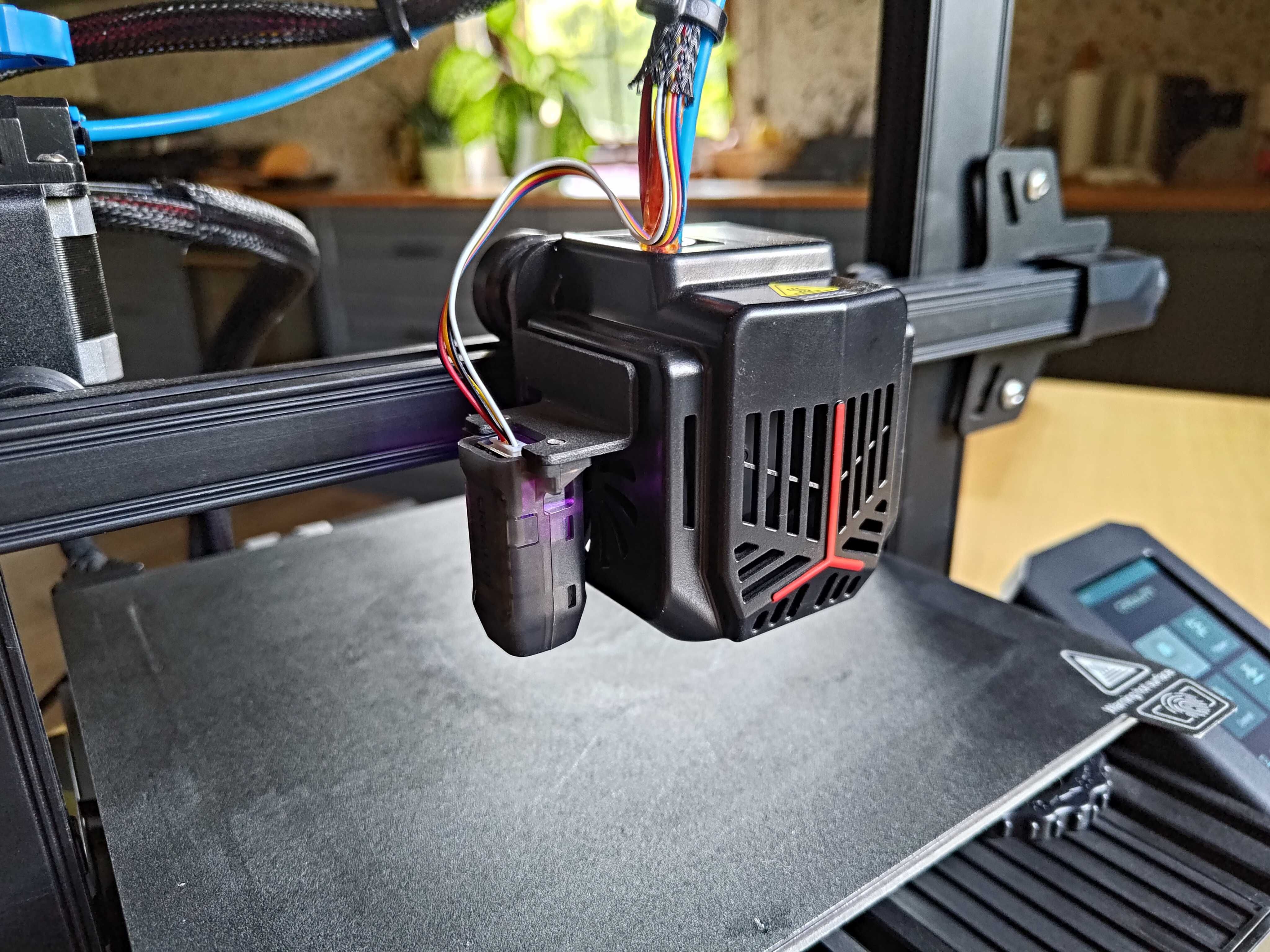 Sprzedam drukarkę 3D Creality Ender 3 V2 Neo – stan bardzo dobry