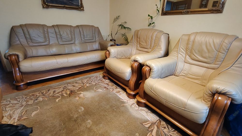Sofa rozkładana skórzana i dwa fotele