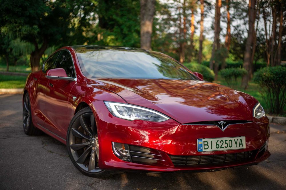 Tesla S 100D Dual Motor