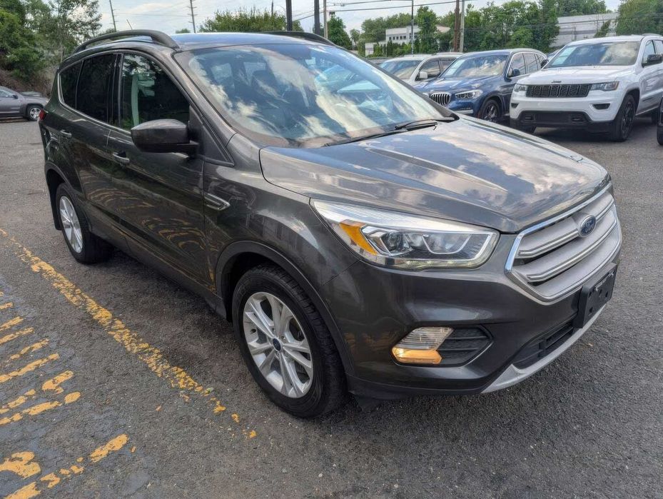 Ford Escape SEL      2019