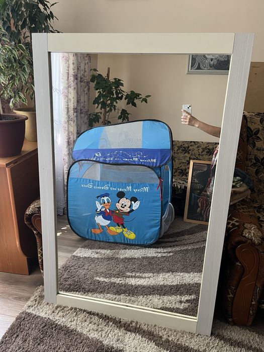 Дзеркало настінне