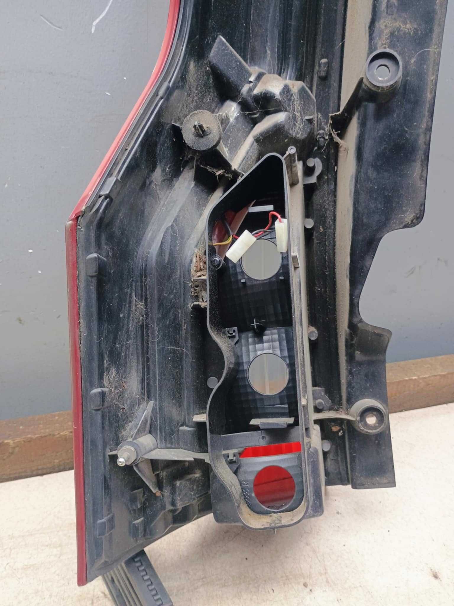 Lampa Prawy Tył Prawa Tylna Citroen C4 Grand Picasso