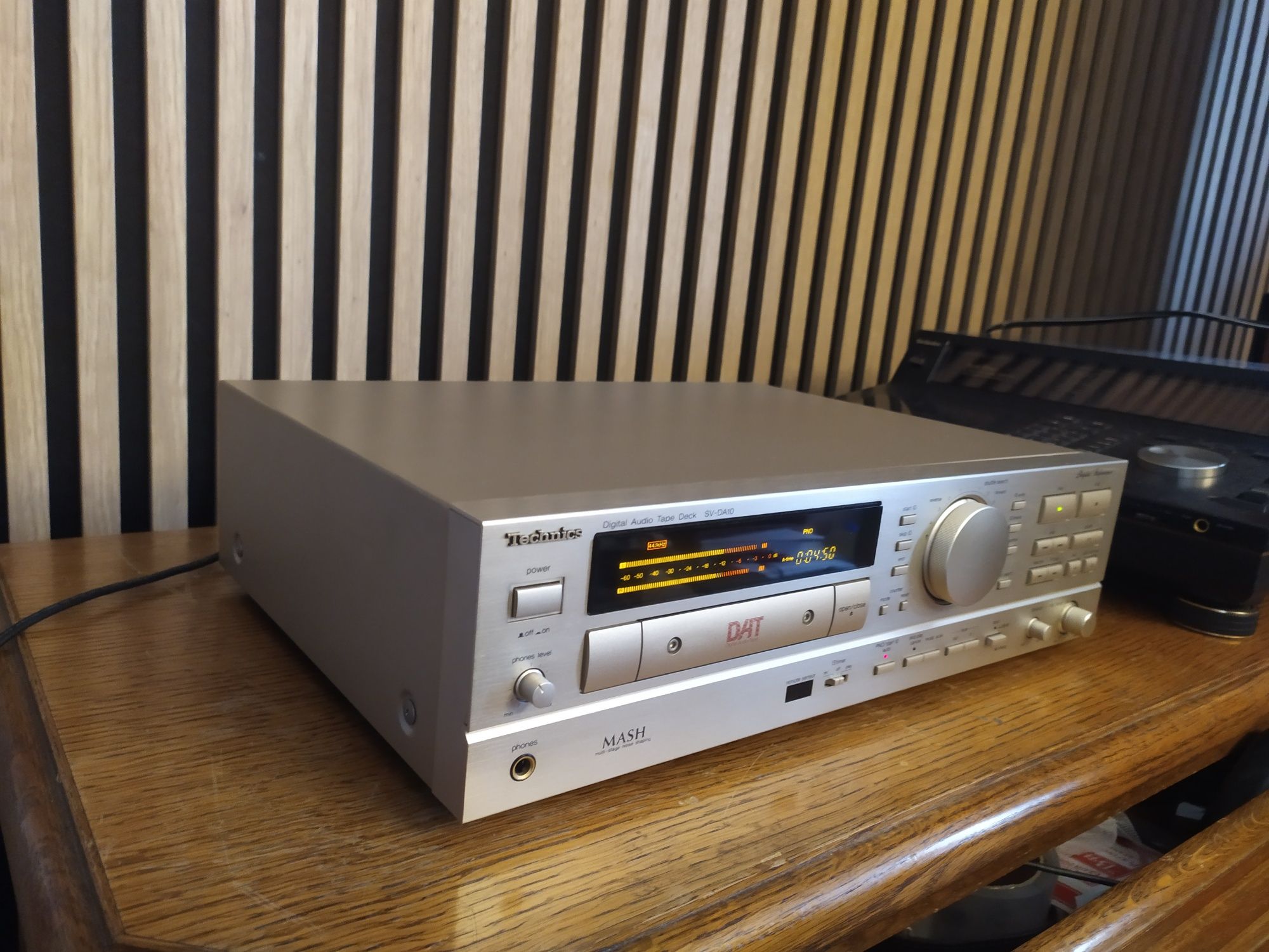 Technics SV DA 10