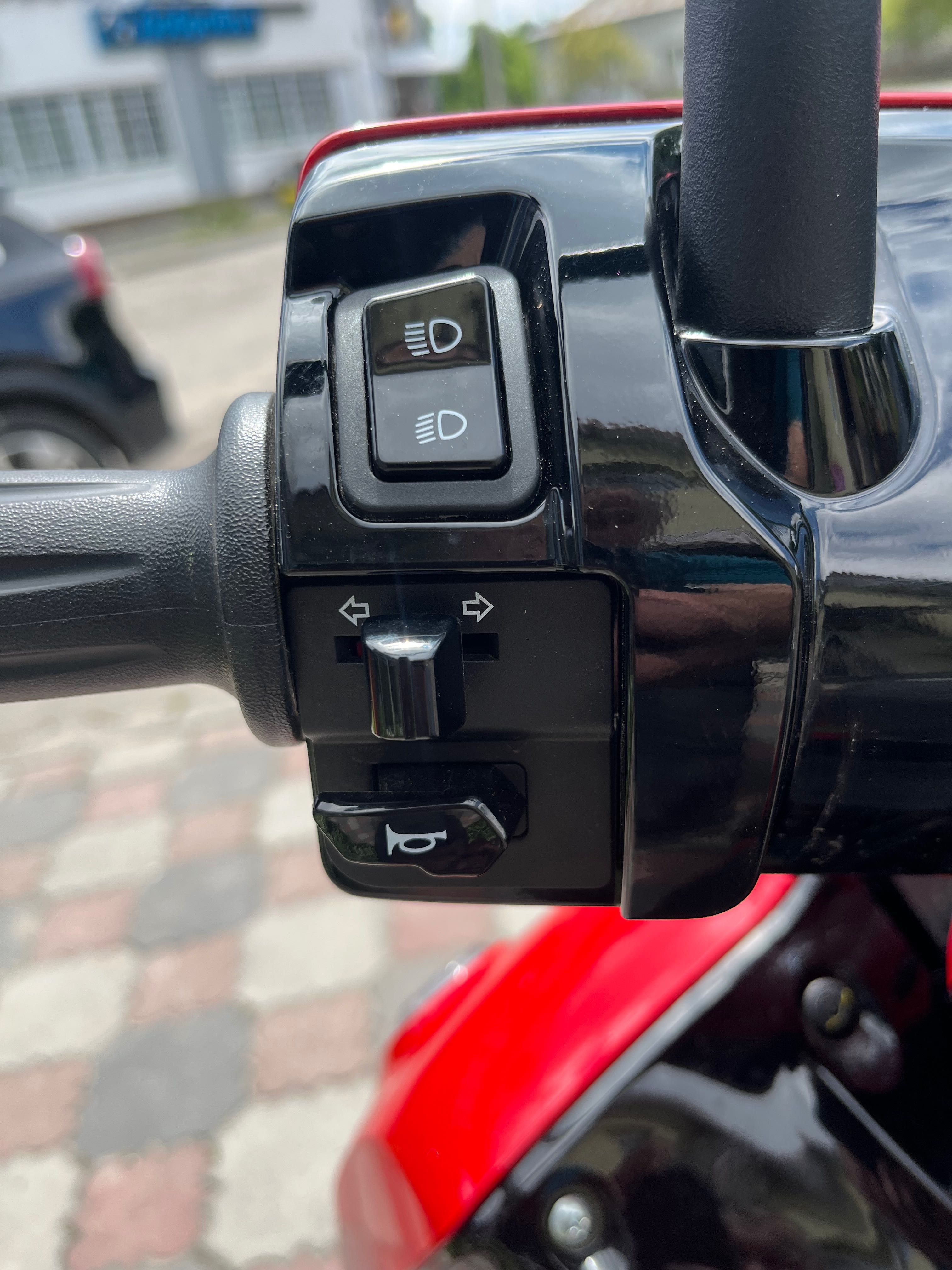 Максі скутер Yamaha Fazio 125