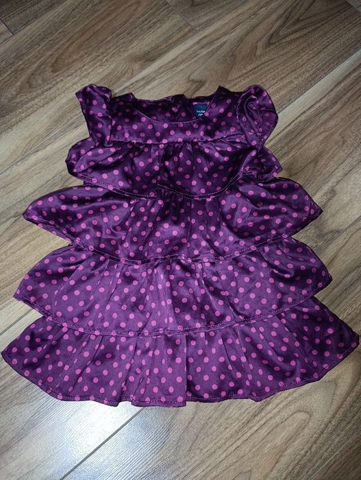 Sukienka z falbankami