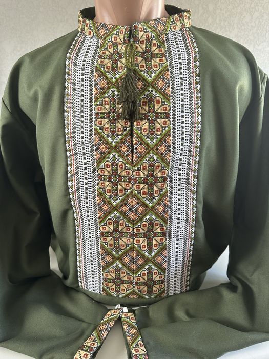 Вишиванки хакі. Ручна робота.