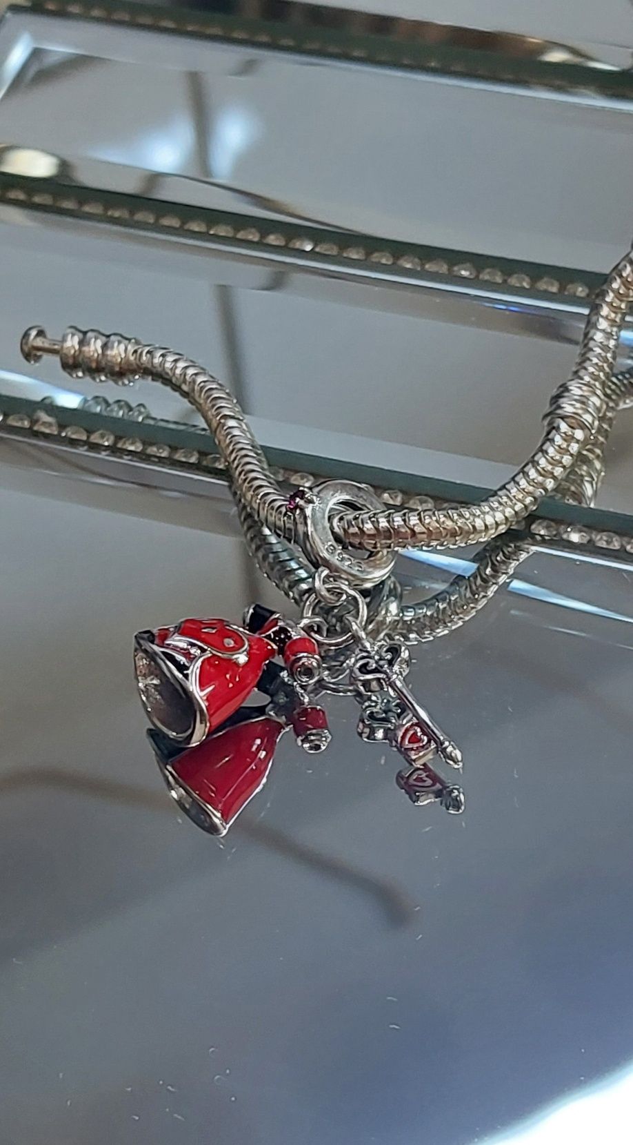 Charm's- królowa kier S925