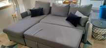 Sofá cama cinzento + 4 almofadas