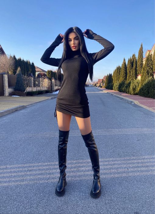 Сукня у рубчик