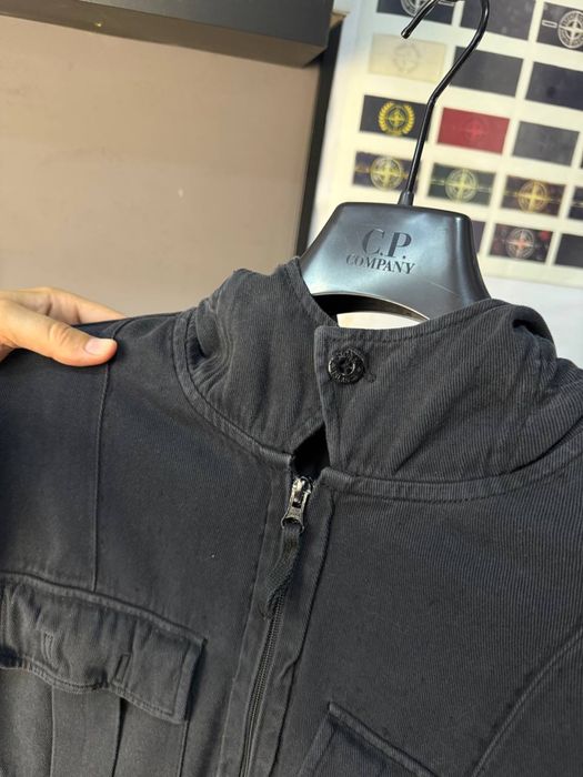 Продам кофту stone island