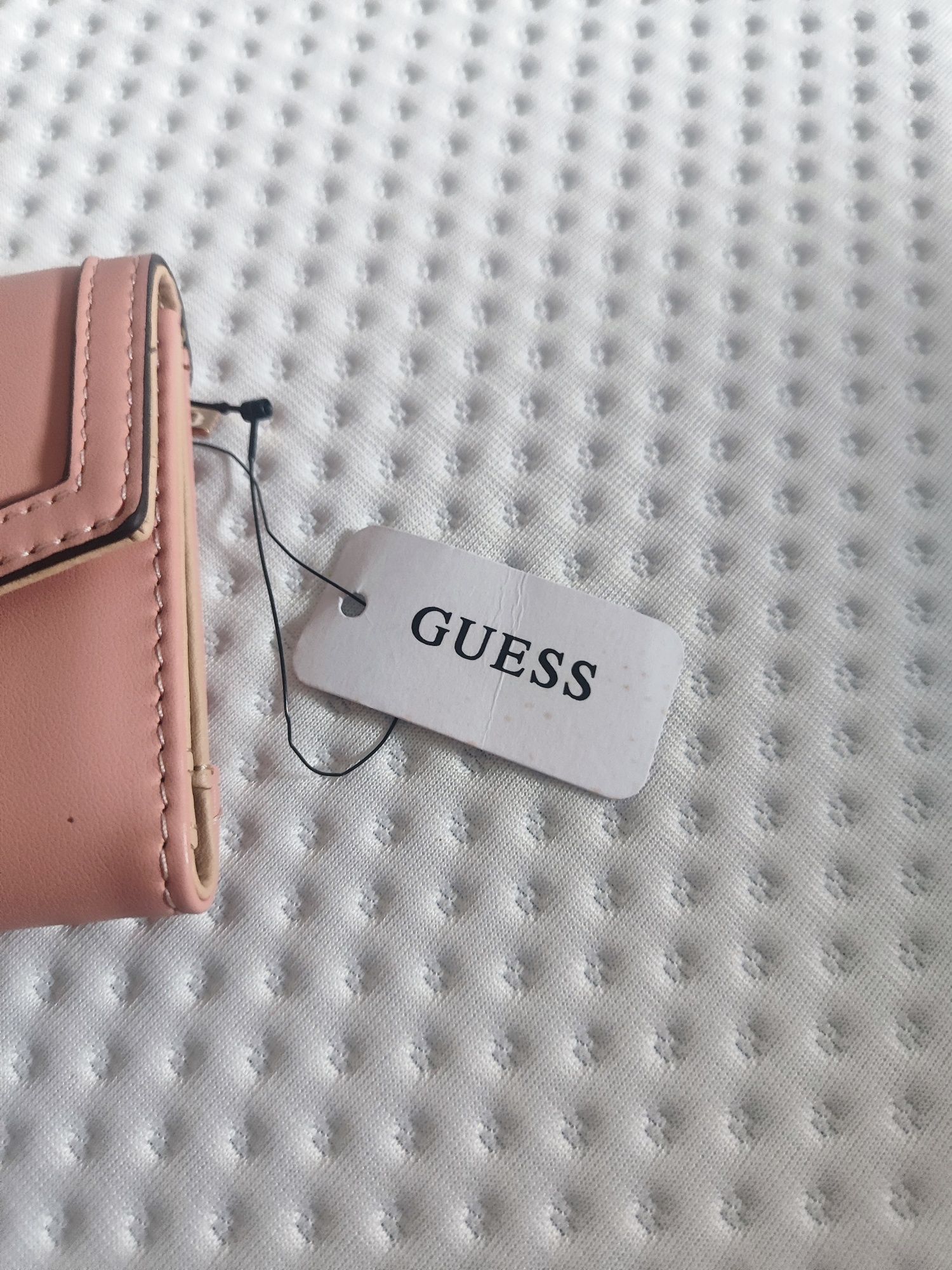 Carteira Guess rosa Nova com etiqueta