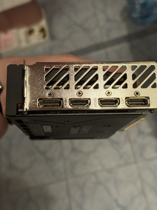 Майже нова відеокарта Nvidea Gigabyte RTX 4060 8gb OC