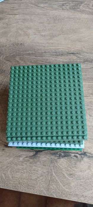 Płytki konstrukcyjne do klocków typu LEGO z firmy Cobi