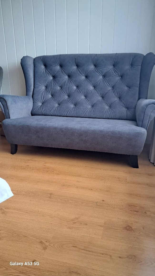 Sofa ciemnoszara