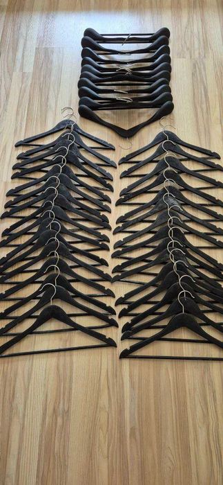 Плічка вішак Vivendi для верхнього одягу чорний матовий 43 см вешалка