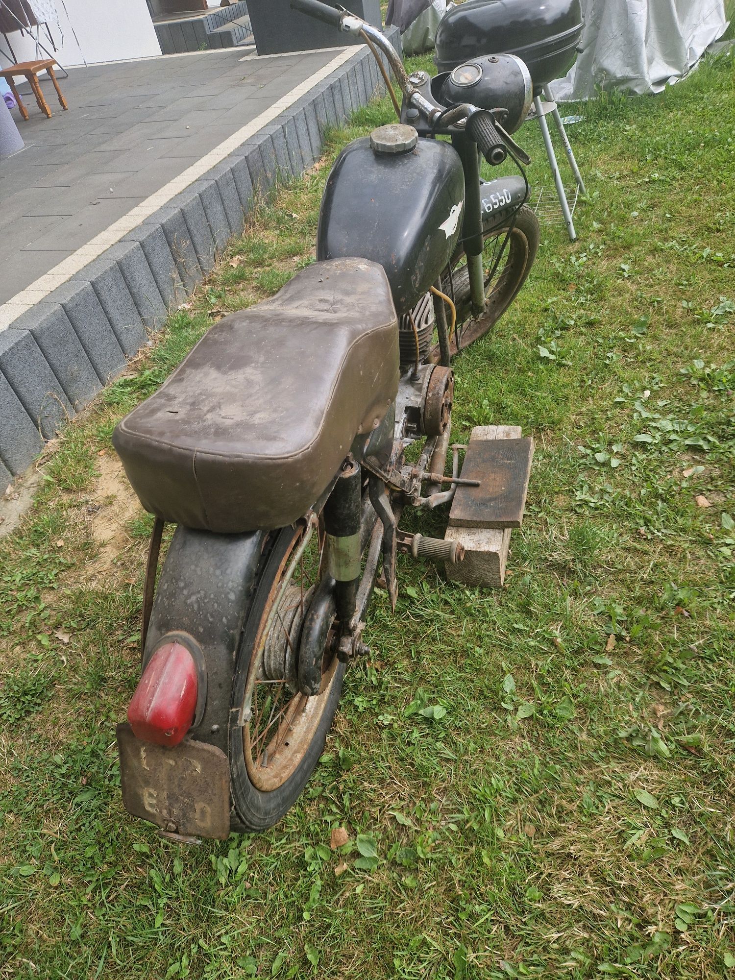 Wsk m06  64 do remontu