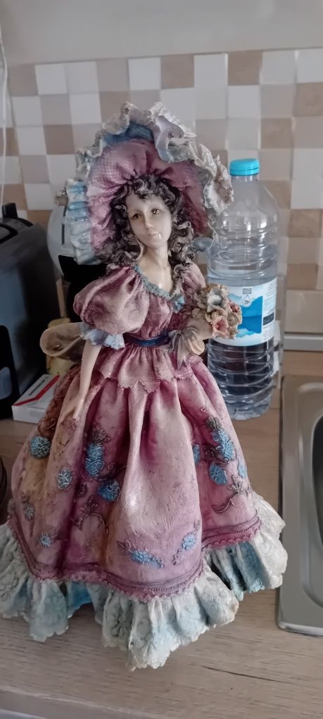 Linda peça marfinite