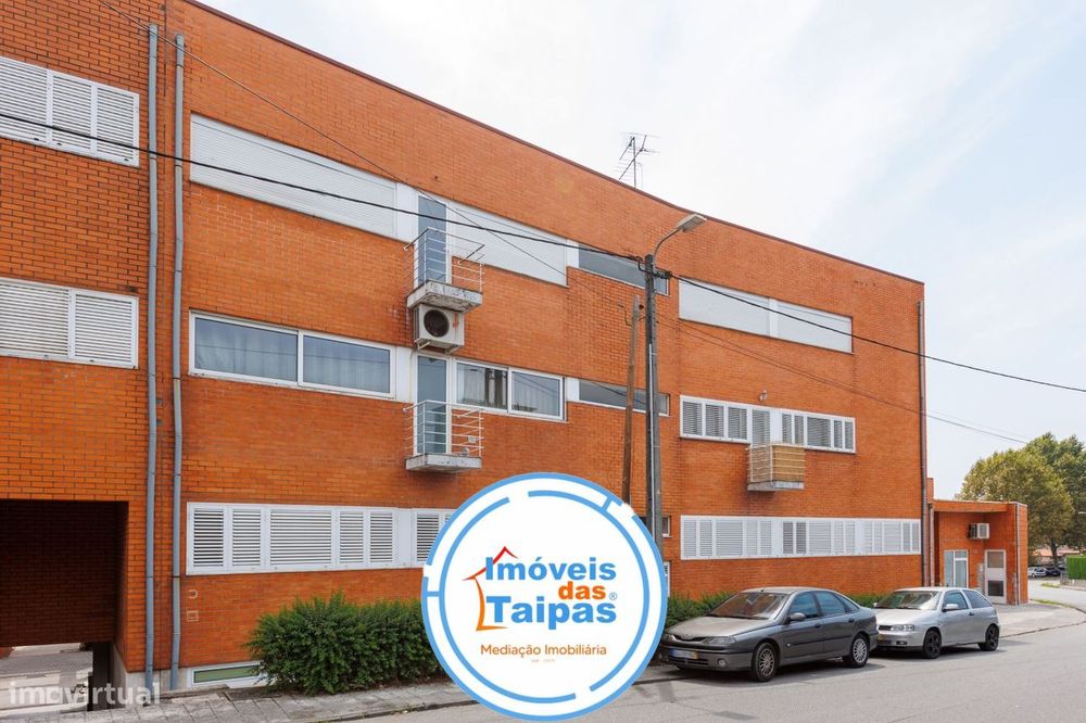 Vende-se Apartamento T3, em Barco, Guimarães