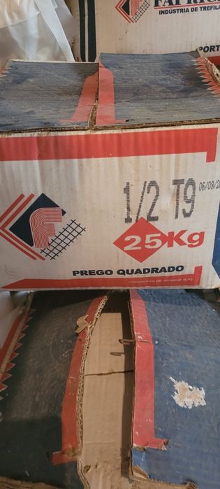 Prego quadrado 1/2 T9