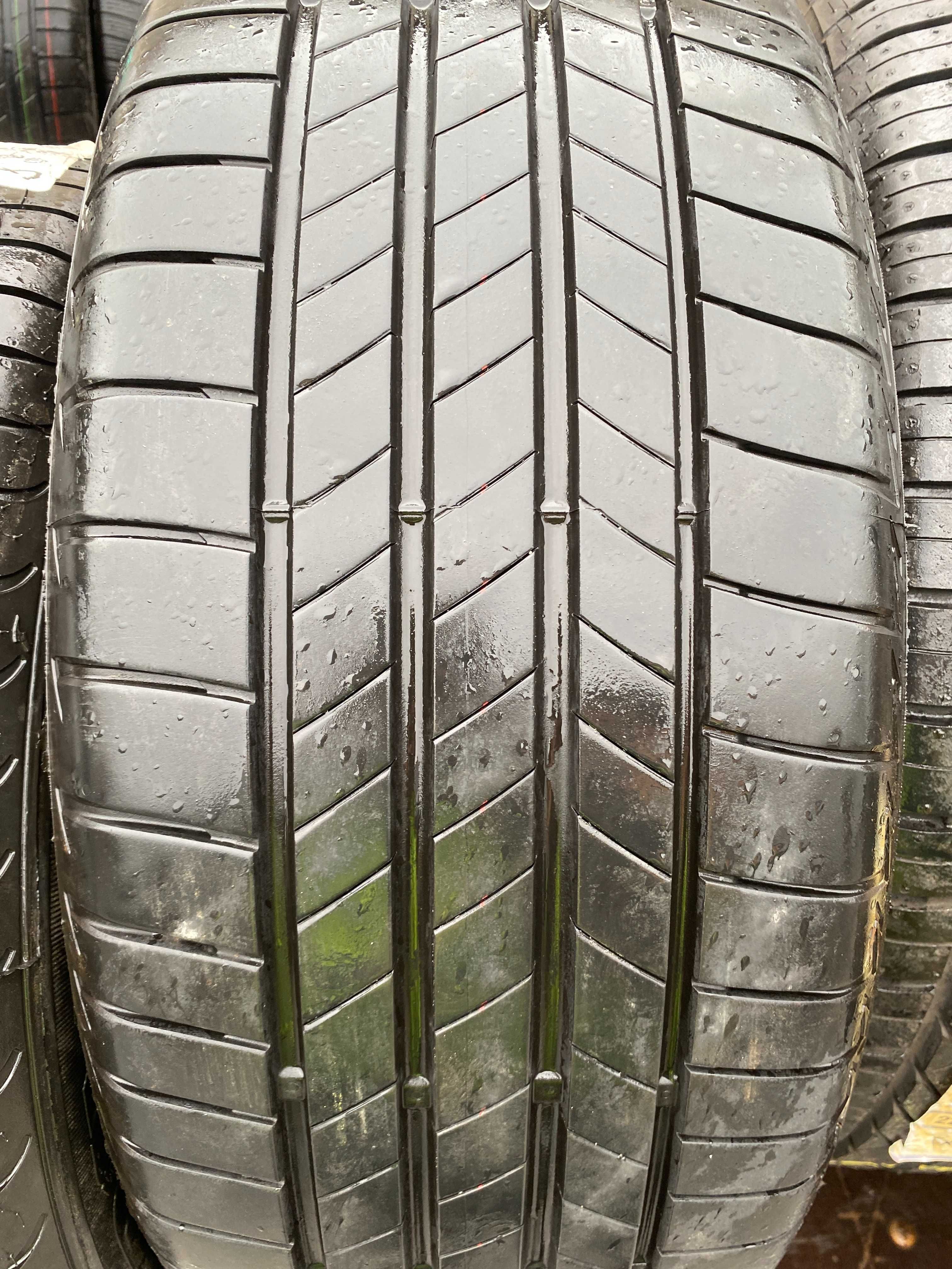 235/50r18 Bridgestone T005 dot 1023