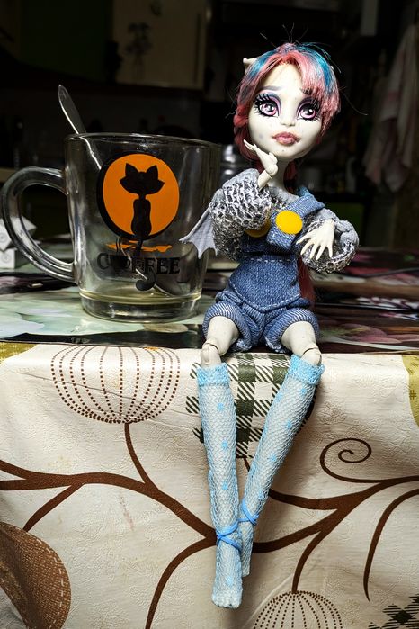 Лялька Монстер Хай Рошель.